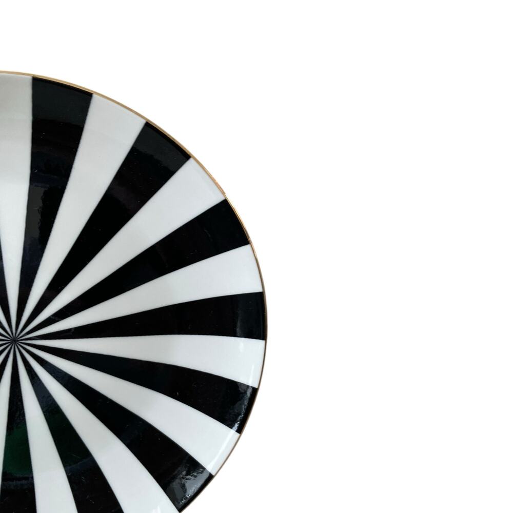 Christian Siriano Salad Plates 8in Porcelain Set of 4 Black White Candy Stripe - Picture 6 of 12